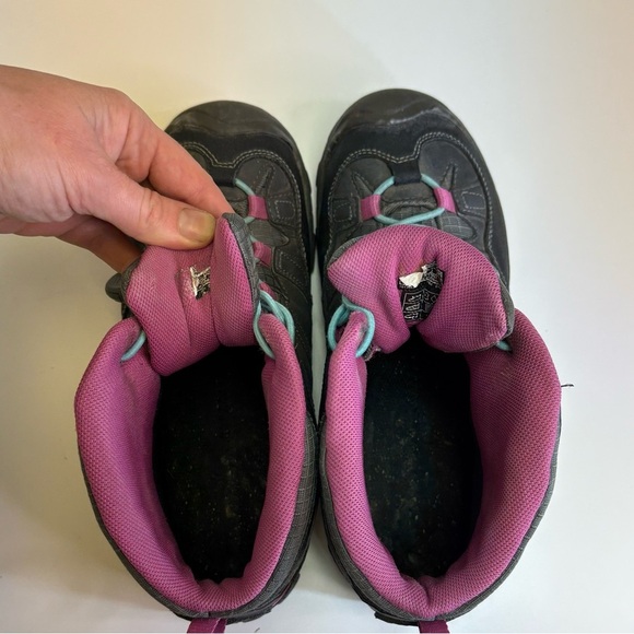 3/$30 Keen Youth 6 Hiking Boots Pink Black With Adjustable Cinch Lock Laces - Picture 9 of 9